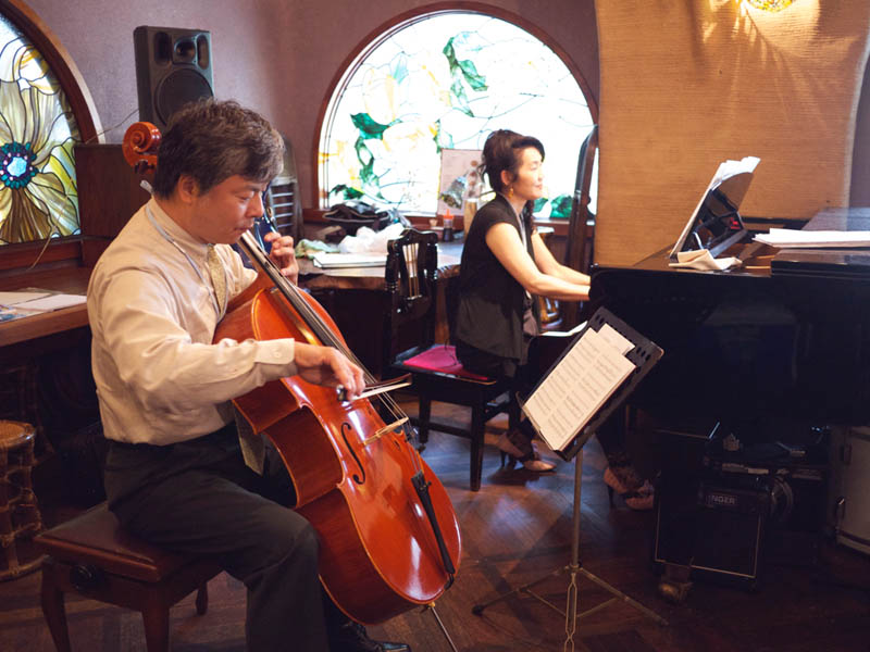 ������-09